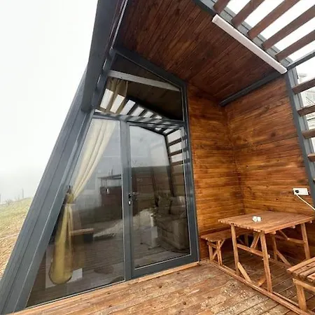 Hotel 5- Modern Tasarim Ahsap Ev *